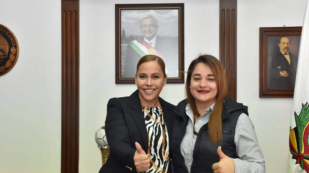 26 CESAR Apoya Marina Vitela a la destacada jugadora de football americano Paola Lozano que representará a México en Honduras